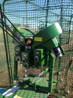 最新バッテングマシンを導入